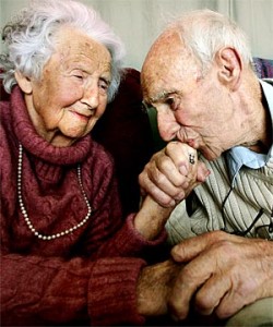 old-couple-1tuo02g
